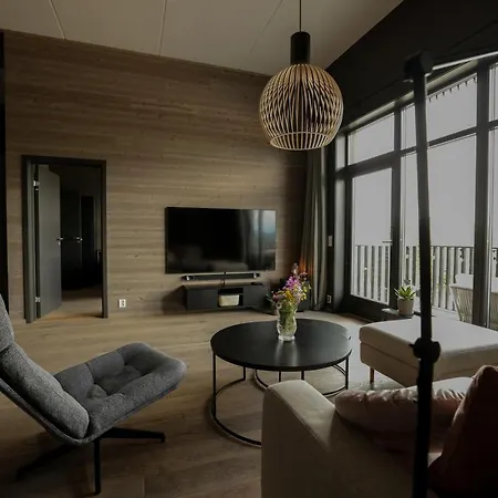Elegant In Alpine Apartment *